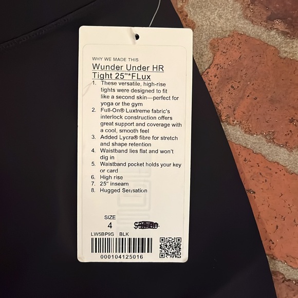 Black lululemon Wunder Under size 4 leggings 25” - Picture 3 of 5